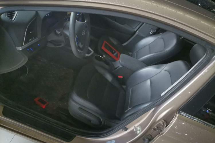 Used Hyundai Elantra (6th Generation / Lingdong) 2016 1.6L Automatic ZhiXuan – Elite Version Left Front Seat