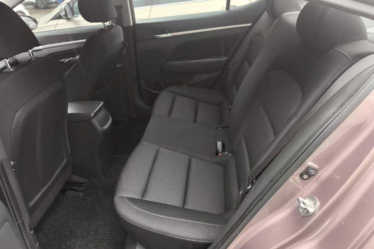 Used Hyundai Elantra (6th Generation / Lingdong) 2016 1.6L Automatic ZhiXuan – Elite Version Left Rear Seat