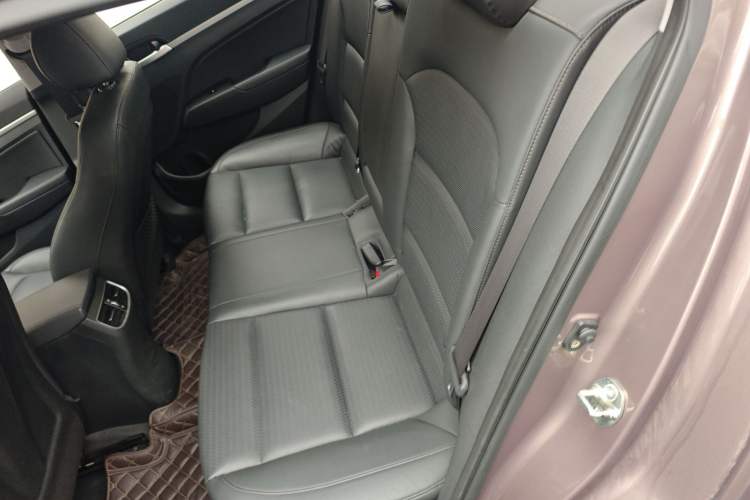 Used Hyundai Elantra (6th Generation / Lingdong) 2016 1.6L Automatic ZhiXuan · Luxury Version Left Rear Seat