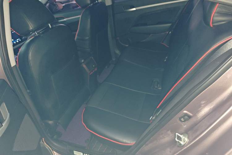 Used Hyundai Elantra (6th Generation / Lingdong) 2016 1.6L Automatic ZhiXuan – Elite Version Left Rear Seat