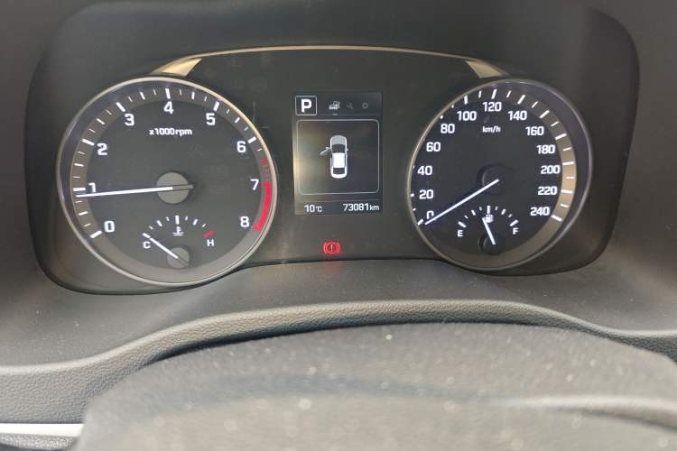 Used Hyundai Elantra (6th Generation / Lingdong) 2016 1.6L Automatic ZhiXuan · Luxury Version Odometer Close Up