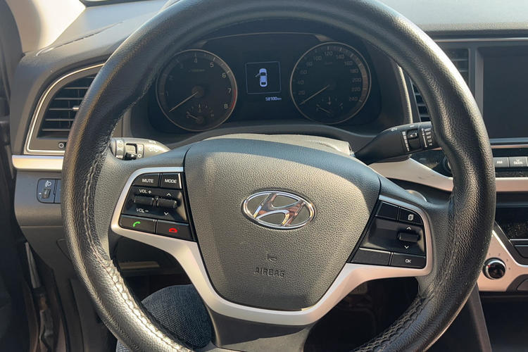 Used Hyundai Elantra (6th Generation / Lingdong) 2016 1.6L Automatic ZhiXuan – Elite Version Odometer Close Up