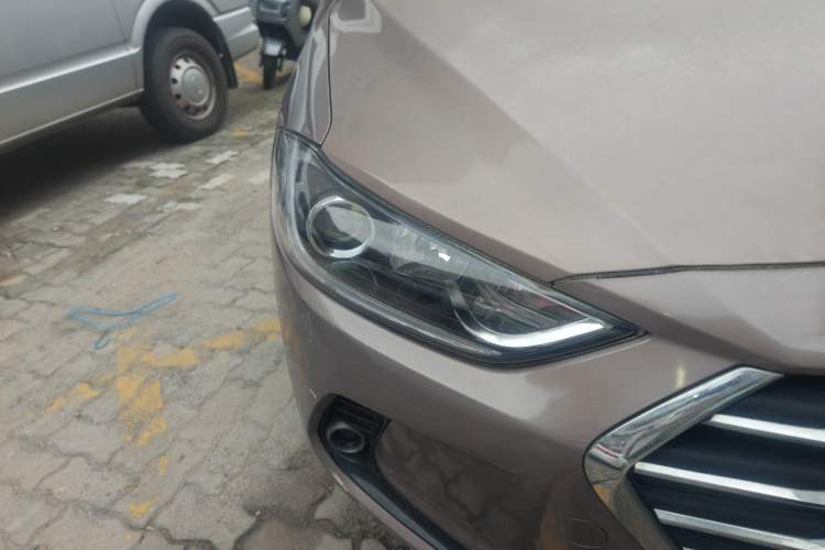 Used Hyundai Elantra (6th Generation / Lingdong) 2016 1.4T Dual-Clutch Xuan Dong·Elite Version Right Front Headlight