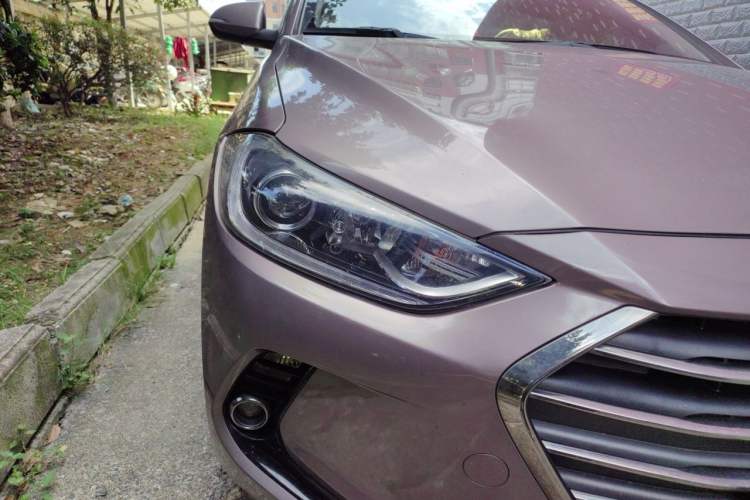 Used Hyundai Elantra (6th Generation / Lingdong) 2016 1.6L Automatic ZhiXuan – Elite Version Right Front Headlight