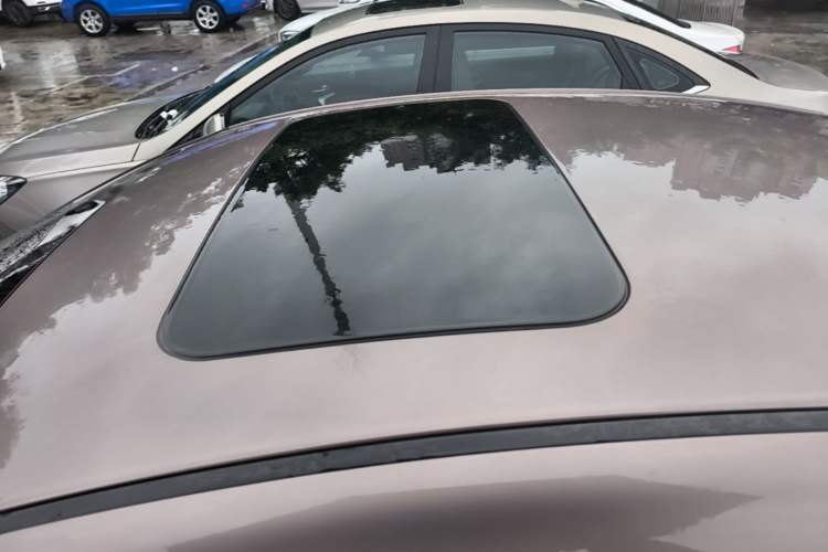 Used Hyundai Elantra (6th Generation / Lingdong) 2016 1.6L Automatic ZhiXuan – Elite Version Roof