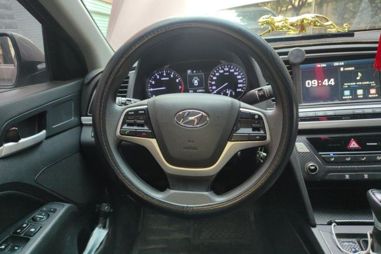 Used Hyundai Elantra (6th Generation / Lingdong) 2016 1.6L Automatic ZhiXuan – Elite Version Steering Wheel
