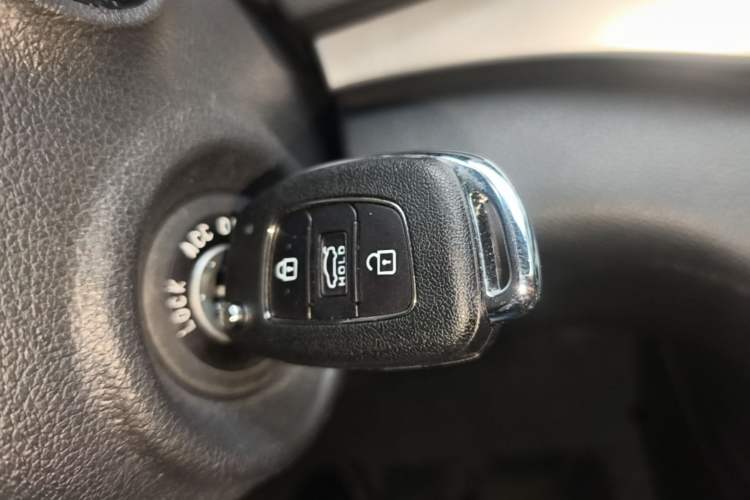 Used Hyundai Elantra (6th Generation / Lingdong) 2016 1.6L Automatic ZhiXuan – Elite Version Vehicle Key