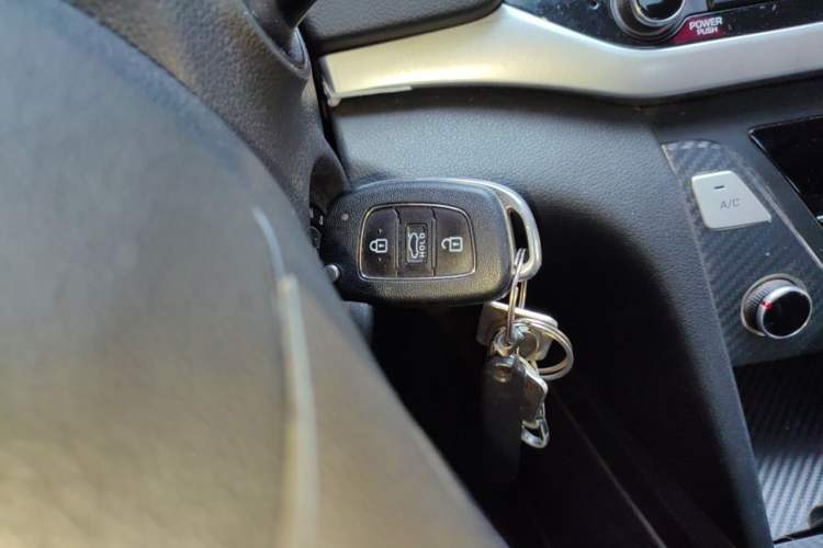 Used Hyundai Elantra (6th Generation / Lingdong) 2016 1.6L Automatic ZhiXuan – Elite Version Vehicle Key