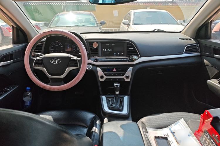 Used Hyundai Elantra (6th Generation / Lingdong) 2016 1.6L Automatic ZhiXuan – Elite Version Center Console