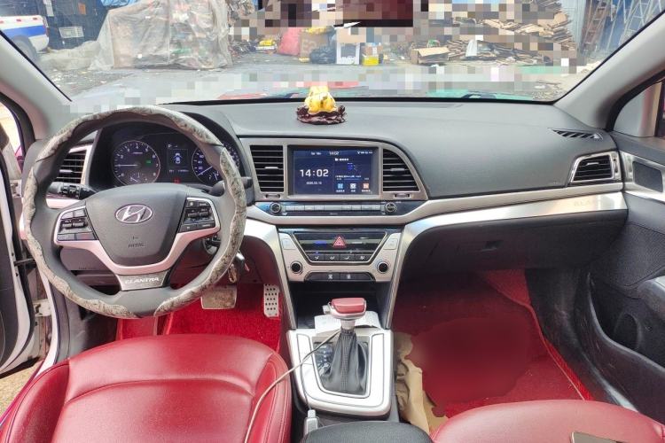 Used Hyundai Elantra (6th Generation / Lingdong) 2016 1.6L Automatic ZhiXuan – Elite Version Center Console