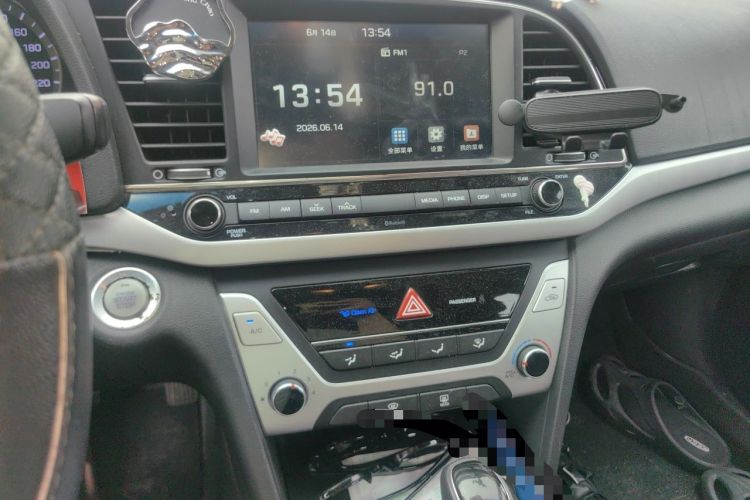 Used Hyundai Elantra (6th Generation / Lingdong) 2016 1.6L Automatic ZhiXuan – Elite Version Audio And AC Panel