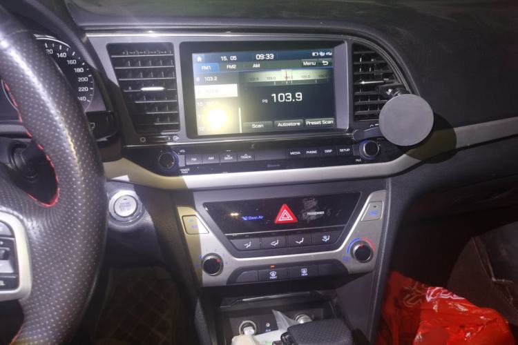 Used Hyundai Elantra (6th Generation / Lingdong) 2016 1.6L Automatic ZhiXuan – Elite Version Audio And AC Panel
