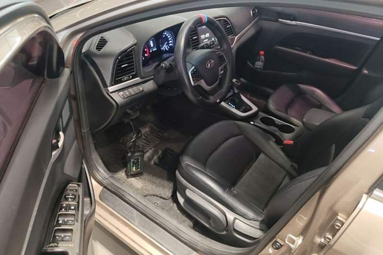 Used Hyundai Elantra (6th Generation / Lingdong) 2016 1.6L Automatic ZhiXuan – Elite Version Driver Seat