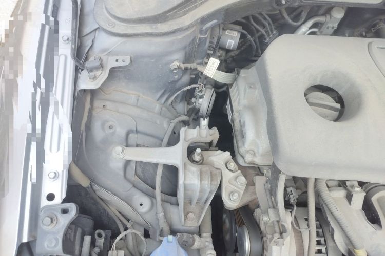 Used Hyundai Elantra (6th Generation / Lingdong) 2016 1.6L Automatic ZhiXuan – Elite Version Engine Bay Right