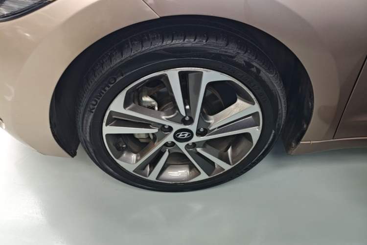 Used Hyundai Elantra (6th Generation / Lingdong) 2016 1.6L Automatic ZhiXuan – Elite Version Exterior 4