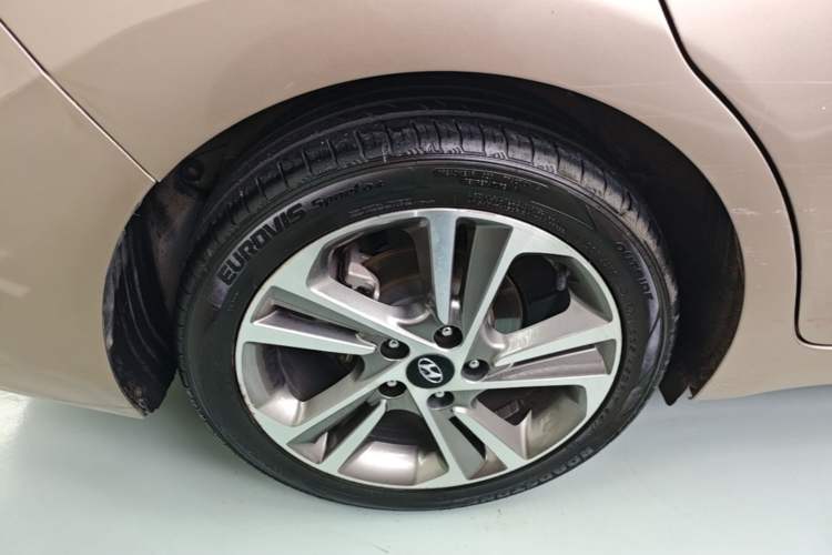 Used Hyundai Elantra (6th Generation / Lingdong) 2016 1.6L Automatic ZhiXuan – Elite Version Exterior 5