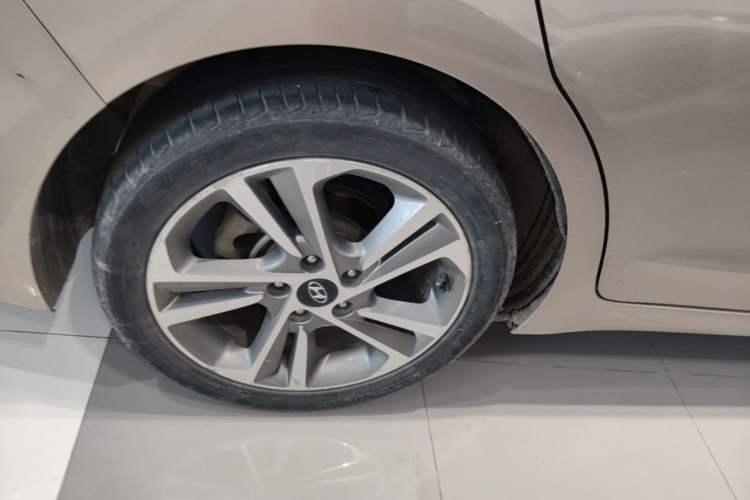 Used Hyundai Elantra (6th Generation / Lingdong) 2016 1.6L Automatic ZhiXuan – Elite Version Exterior 5