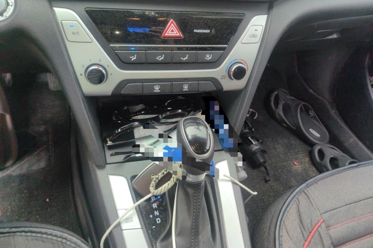 Used Hyundai Elantra (6th Generation / Lingdong) 2016 1.6L Automatic ZhiXuan – Elite Version Gear Lever