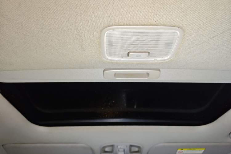 Used Hyundai Elantra (6th Generation / Lingdong) 2016 1.6L Automatic ZhiXuan – Elite Version Headliner