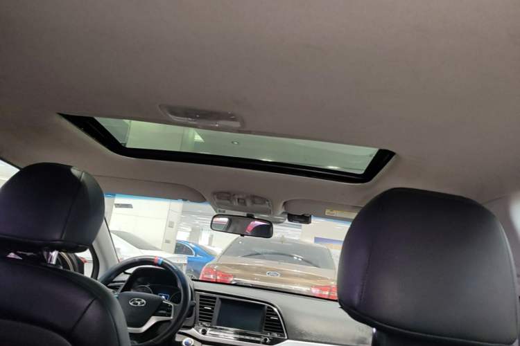 Used Hyundai Elantra (6th Generation / Lingdong) 2016 1.6L Automatic ZhiXuan – Elite Version Headliner