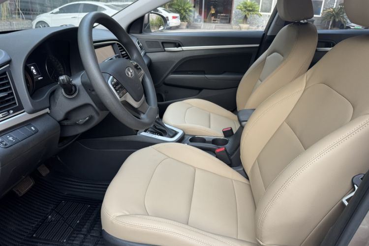 Used Hyundai Elantra (6th Generation / Lingdong) 2016 1.6L Automatic ZhiXuan – Elite Version Interior 2
