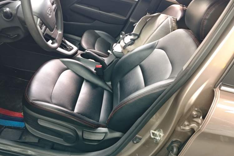 Used Hyundai Elantra (6th Generation / Lingdong) 2016 1.6L Automatic ZhiXuan – Elite Version Left Front Seat