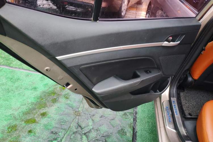 Used Hyundai Elantra (6th Generation / Lingdong) 2016 1.6L Automatic ZhiXuan – Elite Version Left Rear Door Interior