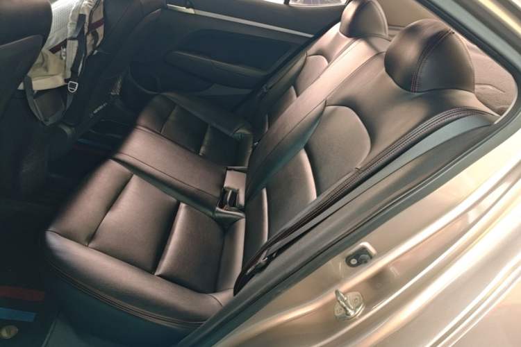 Used Hyundai Elantra (6th Generation / Lingdong) 2016 1.6L Automatic ZhiXuan – Elite Version Left Rear Seat