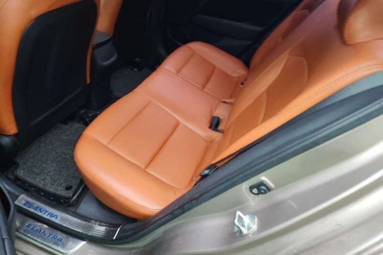 Used Hyundai Elantra (6th Generation / Lingdong) 2016 1.6L Automatic ZhiXuan – Elite Version Left Rear Seat