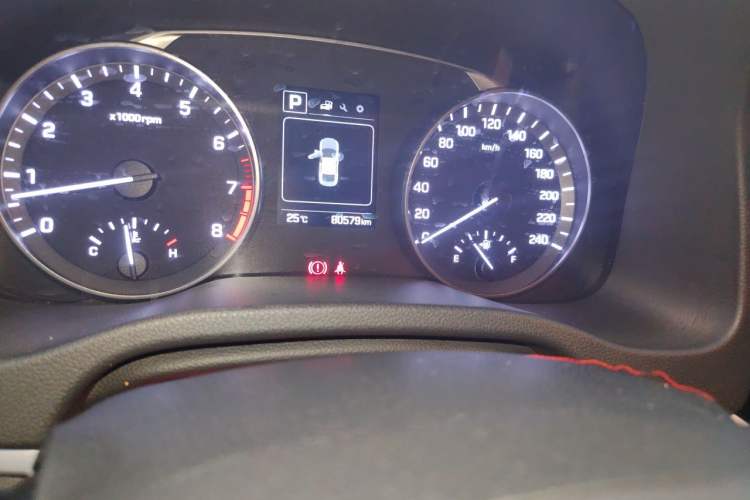 Used Hyundai Elantra (6th Generation / Lingdong) 2016 1.6L Automatic ZhiXuan – Elite Version Odometer Close Up