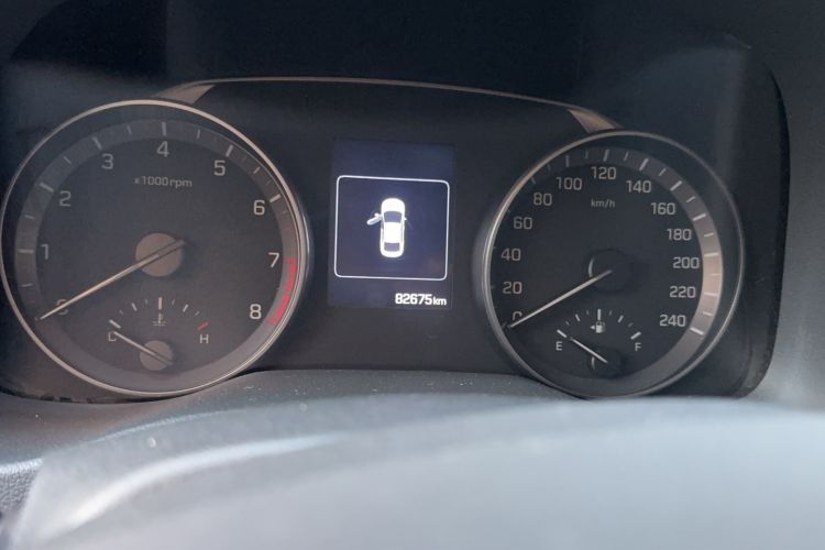 Used Hyundai Elantra (6th Generation / Lingdong) 2016 1.6L Automatic ZhiXuan – Elite Version Odometer Close Up