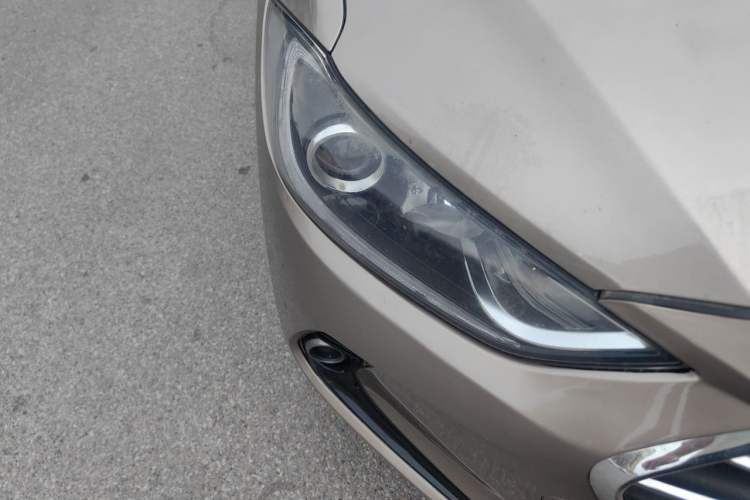 Used Hyundai Elantra (6th Generation / Lingdong) 2016 1.6L Automatic ZhiXuan – Elite Version Right Front Headlight