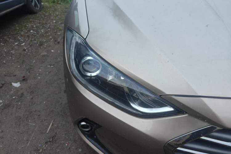 Used Hyundai Elantra (6th Generation / Lingdong) 2016 1.6L Automatic ZhiXuan – Elite Version Right Front Headlight