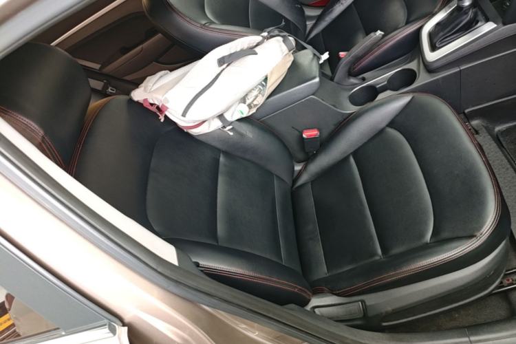 Used Hyundai Elantra (6th Generation / Lingdong) 2016 1.6L Automatic ZhiXuan – Elite Version Right Front Seat