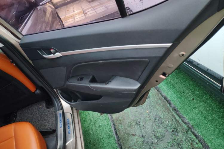 Used Hyundai Elantra (6th Generation / Lingdong) 2016 1.6L Automatic ZhiXuan – Elite Version Right Rear Door Interior