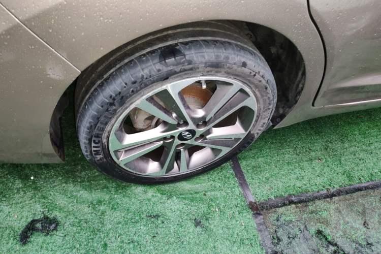 Used Hyundai Elantra (6th Generation / Lingdong) 2016 1.6L Automatic ZhiXuan – Elite Version Right Rear Wheel Hub