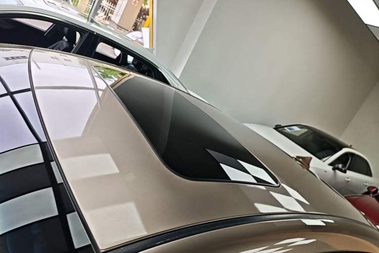 Used Hyundai Elantra (6th Generation / Lingdong) 2016 1.6L Automatic ZhiXuan – Elite Version Roof
