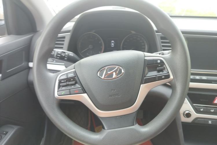 Used Hyundai Elantra (6th Generation / Lingdong) 2016 1.6L Automatic ZhiXuan – Elite Version Steering Wheel