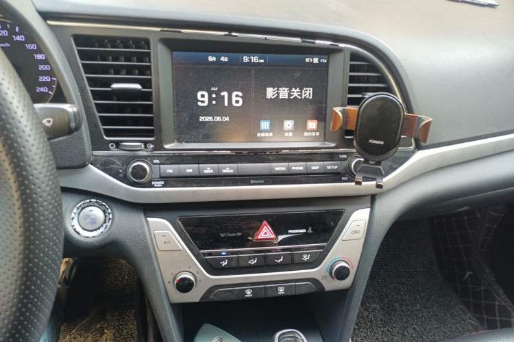 Used Hyundai Elantra (6th Generation / Lingdong) 2016 1.6L Automatic ZhiXuan – Elite Version Audio And AC Panel