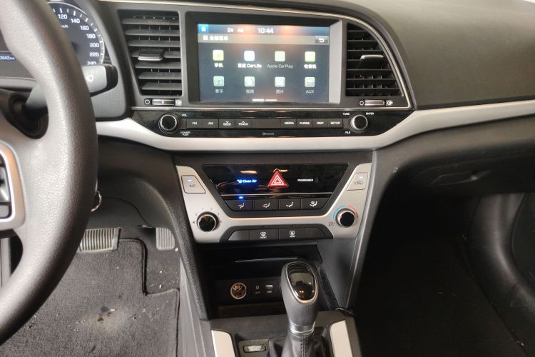Used Hyundai Elantra (6th Generation / Lingdong) 2016 1.6L Automatic ZhiXuan – Elite Version Audio And AC Panel