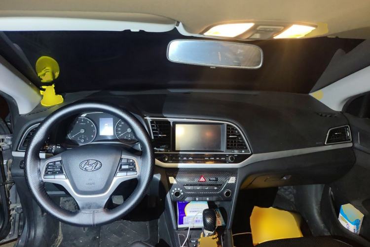 Used Hyundai Elantra (6th Generation / Lingdong) 2016 1.6L Automatic ZhiXuan – Elite Version Center Console