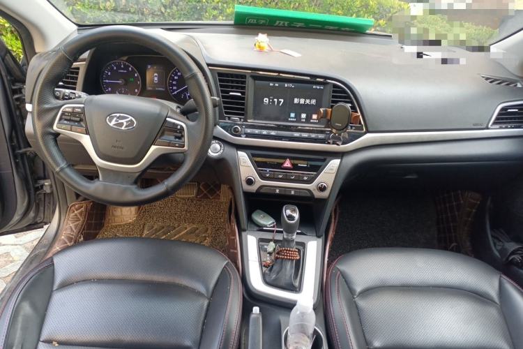 Used Hyundai Elantra (6th Generation / Lingdong) 2016 1.6L Automatic ZhiXuan – Elite Version Center Console