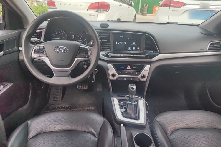 Used Hyundai Elantra (6th Generation / Lingdong) 2016 1.6L Automatic ZhiXuan – Elite Version Center Console