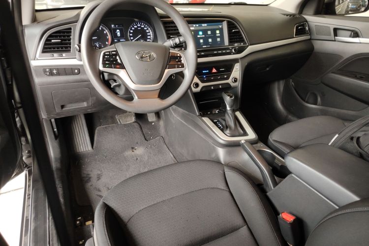 Used Hyundai Elantra (6th Generation / Lingdong) 2016 1.6L Automatic ZhiXuan – Elite Version Center Console