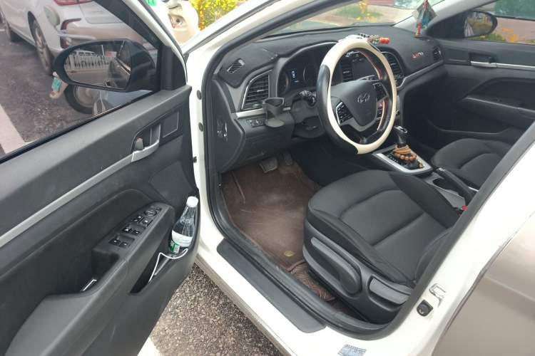 Used Hyundai Elantra (6th Generation / Lingdong) 2016 1.6L Automatic ZhiXuan – Elite Version Driver Seat
