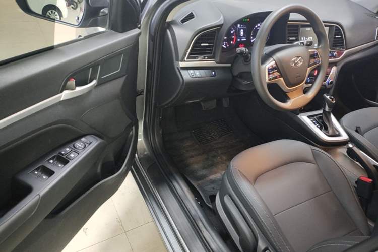 Used Hyundai Elantra (6th Generation / Lingdong) 2016 1.6L Automatic ZhiXuan – Elite Version Driver Seat