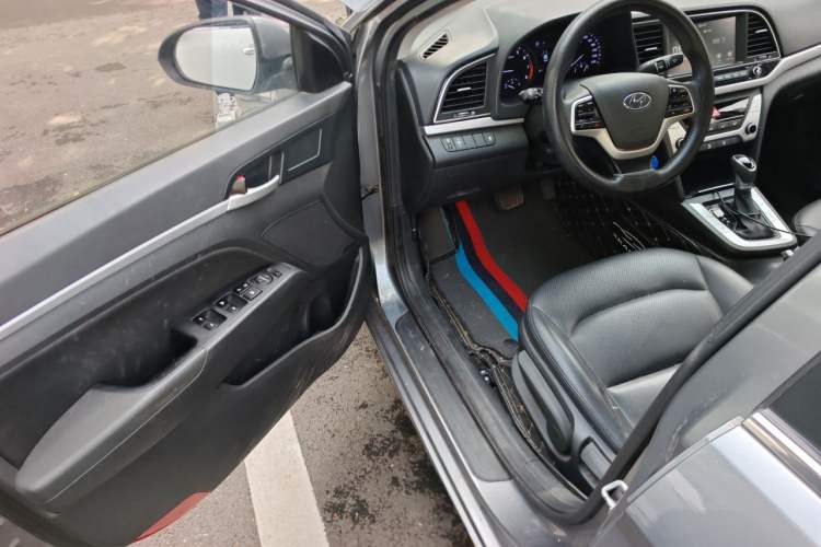 Used Hyundai Elantra (6th Generation / Lingdong) 2016 1.6L Automatic ZhiXuan – Elite Version Driver Seat
