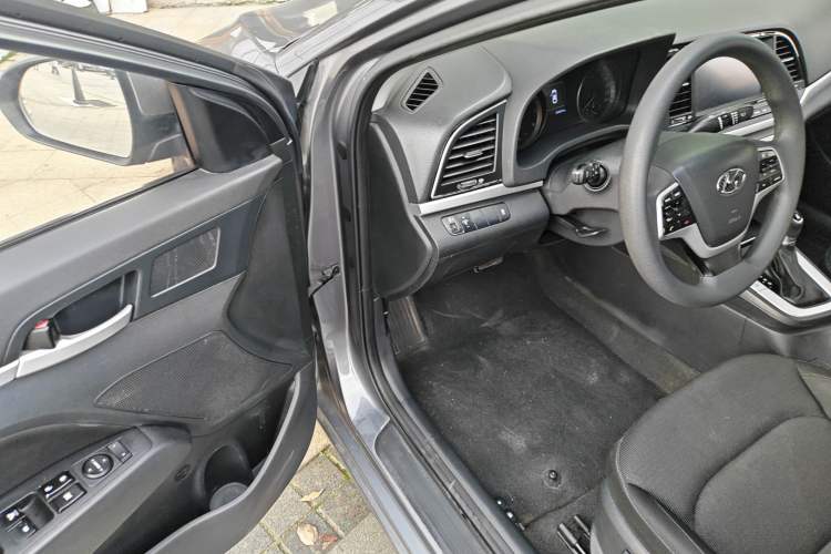 Used Hyundai Elantra (6th Generation / Lingdong) 2016 1.6L Automatic ZhiXuan – Elite Version Driver Seat