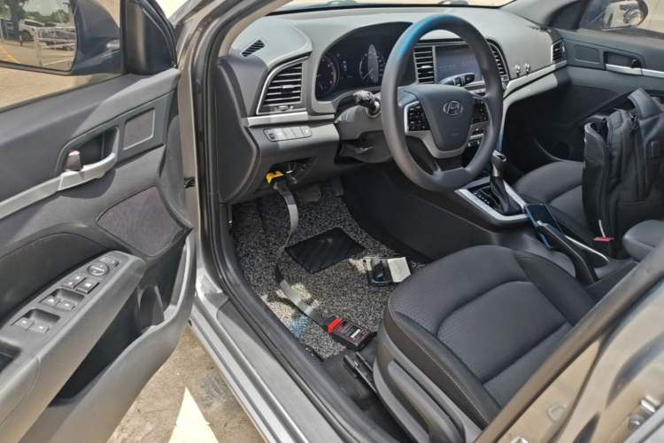 Used Hyundai Elantra (6th Generation / Lingdong) 2016 1.6L Automatic ZhiXuan – Elite Version Driver Seat