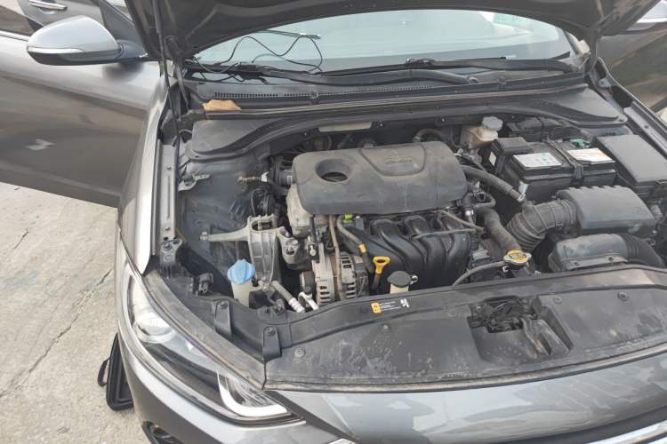 Used Hyundai Elantra (6th Generation / Lingdong) 2016 1.6L Automatic ZhiXuan – Elite Version Engine Bay Right